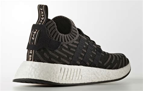 nmd r2 primeknit.